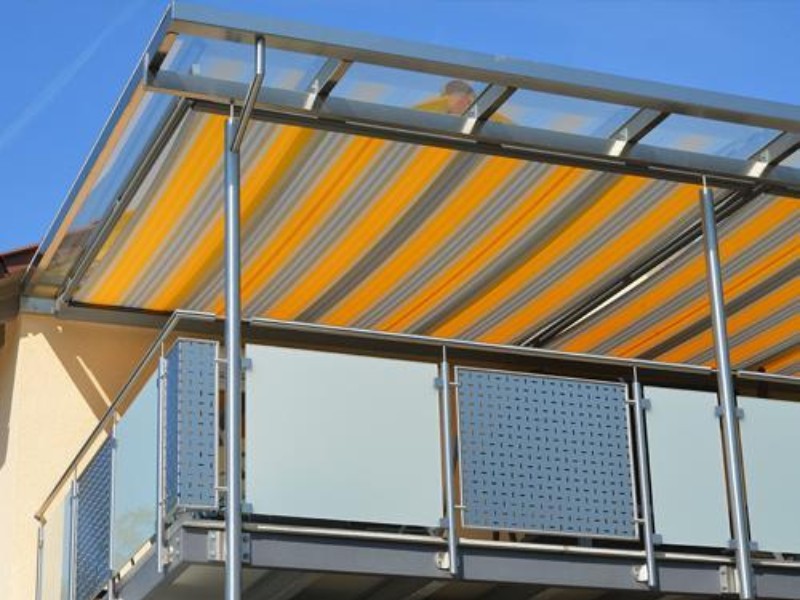 Instalación toldo veranda Sant Cugat. Persianas Domésticas.