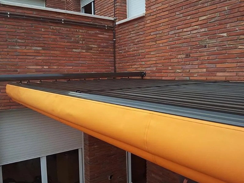 Toldo corredero sant cugat persianas domesticas Toldo corredero en Sant Cugat. Persianas Domésticas